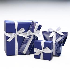 スワロフスキー SWAROVSKI 純正包装紙でラッピング ブルー