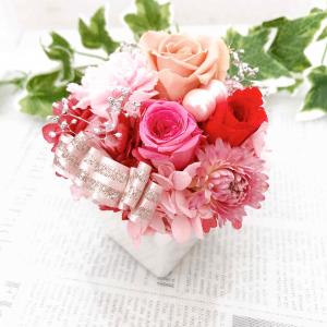 プリザーブドフラワー アレンジメント 花器 お祝い 記念日 お見舞い 雑貨 ピンク カーネーション 母の日 花 送料無料