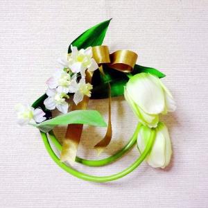 造花・アートフラワー　チューリップのリース