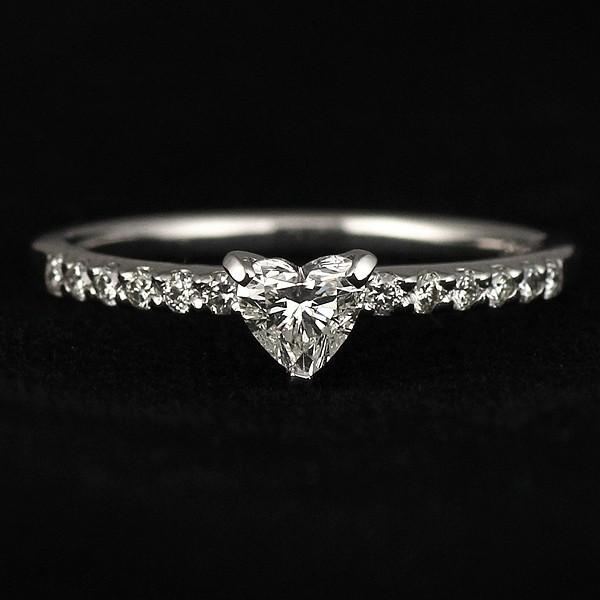 ダイヤモンド プラチナ ハートカット ダイヤモンド リング 婚約指輪 エンゲージリング 鑑別書付 オ...