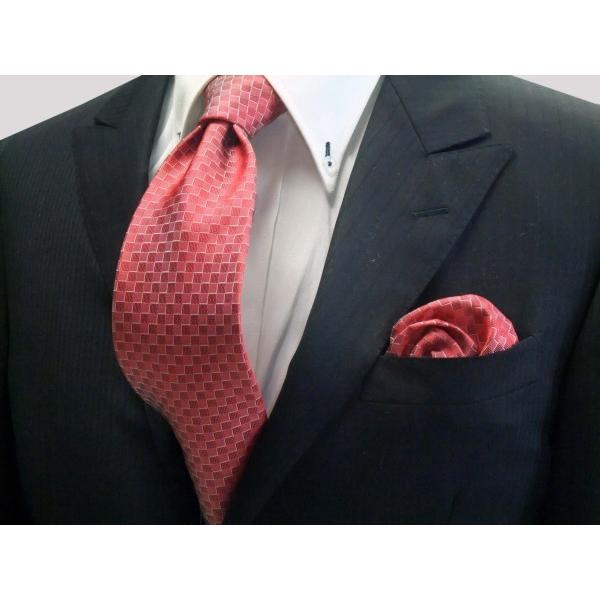 レッド（赤）市松模様ネクタイ＆ポケットチーフセット(チーフ30cm)/CS-IT024