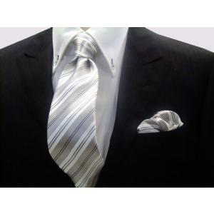 シルバーグレー地にグレーと白のストライプネクタイ/結婚式/30%OFF