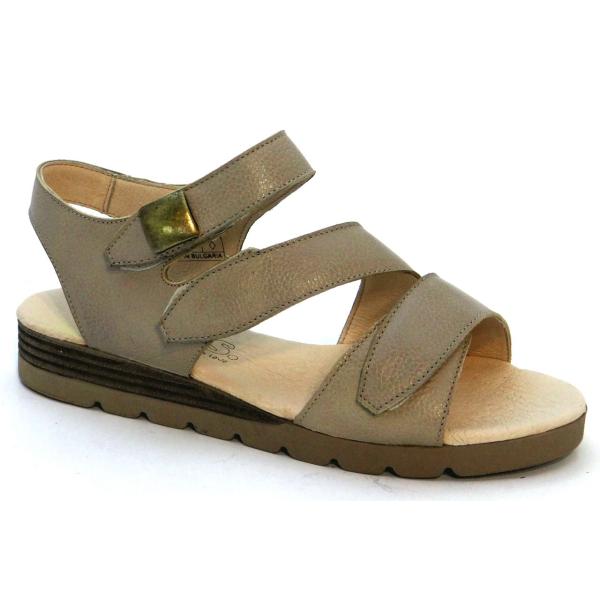 【並行輸入品】O.G.S. wide shoes レディース US サイズ: 8 3E カラー: ベ...