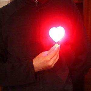 【並行輸入品】SUMAG Heart Light (Red Color) Magic Tricks Stage Close up Illusi