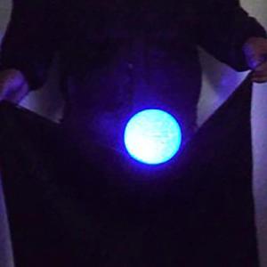 【並行輸入品】SUMAG Electric Floating and Glowing Ball Magic Tricks Color Chan