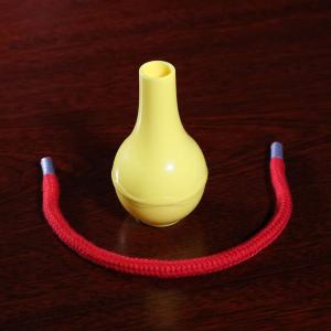 【並行輸入品】SUMAG Deluxe Anti Gravity Bottle Magic Tricks Floating Bottle Ma