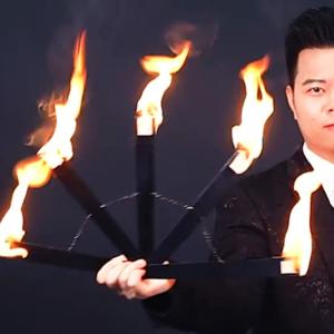 【並行輸入品】SUMAG Fire Fan Magic Tricks Fire Torch to Flaming Fan Illusions
