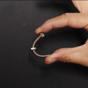 【並行輸入品】blue ther Bending Screw Close Up Street Magie Props Mentalism Pr