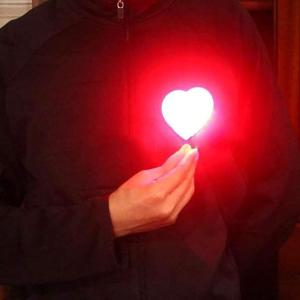 【並行輸入品】blue ther Heart Light (Red Color) Magic Tricks Stage Close up Il