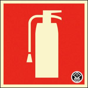 日本緑十字社 中輝度蓄光ステッカー標識 消火器マーク FR−1005 90×90mm 厚み0．3mm PET 066025
