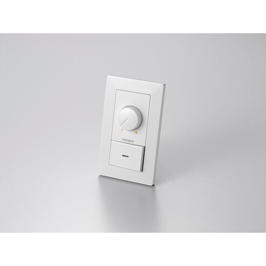 ＤＮライティング　ＰＷＭ信号制御調光器　カバー形状：スクエア　１５Ａ　PDC1000S