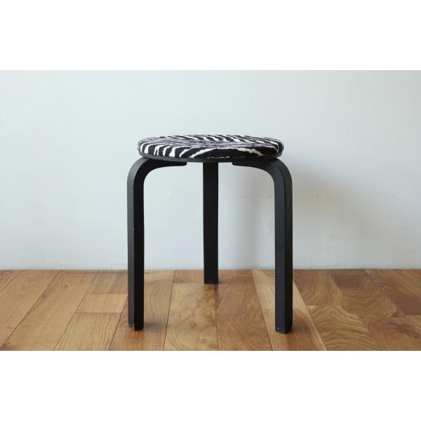 Artek Stool60 Sandwich Zebra 30s