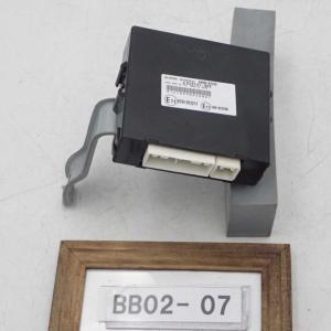 ヴォクシー 6AA-ZWR80W 左パワースライドドアモーター 224 85006-28130