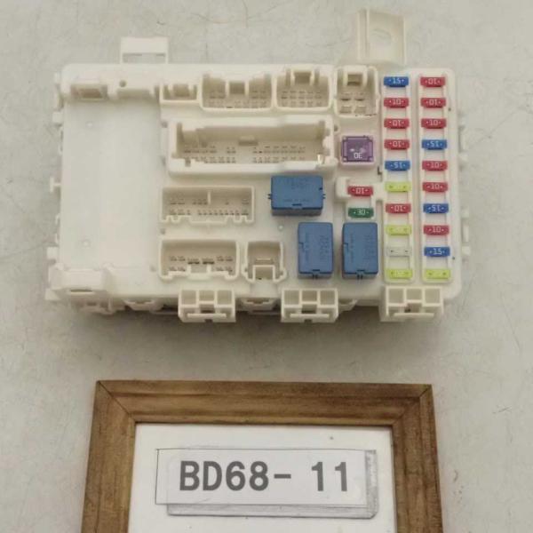 平成28年 スペーシア 福祉車両 MK32S 後期 純正 室内ヒューズボックス BOX リレー 36...