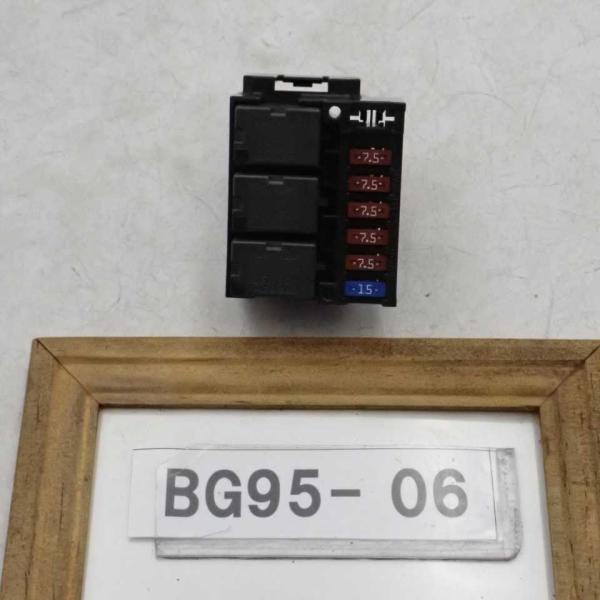 平成28年 N-WGN カスタム JH1 前期 純正 室内ヒューズボックス BOX リレー 中古 即...