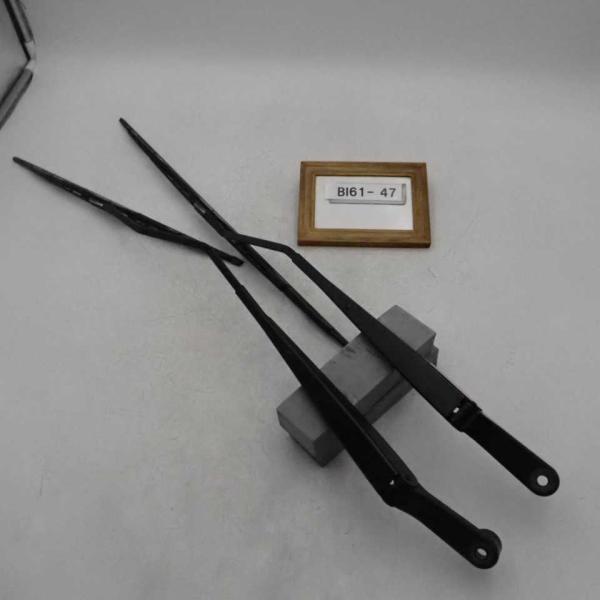 平成30年 ワゴンR ハイブリッド HV MH55S 純正 フロント ワイパーアーム 左右セット 中...