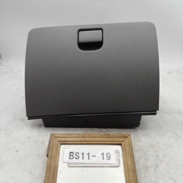 令和5年  エブリィバン JOIN 4WD DA17V 純正 グローブボックス BOX 助手席 中古...