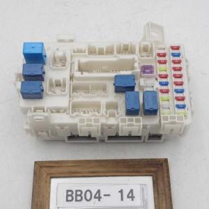 平成24年 パレット MK21S 純正 エンジンルームヒューズボックス BOX