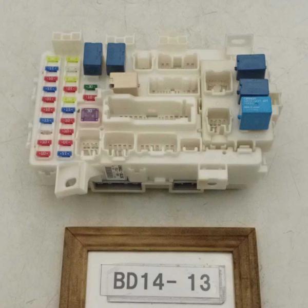 平成25年 ワゴンRスティングレー MH34S 前期 純正 室内ヒューズボックス BOX リレー 3...