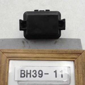 ホンダ 純正 N-BOXプラス 《 JF2 》 パワーウィンドウスイッチ P82100