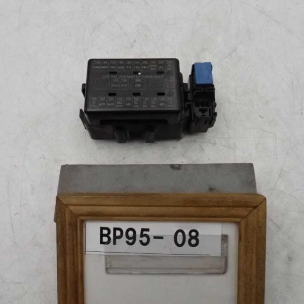 平成27年 エブリィワゴン エブリイワゴン DA17W 純正 室内ヒューズボックス BOX リレー ...