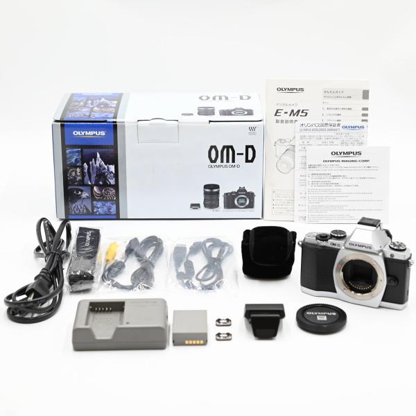 OLYMPUS オリンパス ミラーレス一眼 OM-D E-M5 ボディ シルバー ミラーレス一眼レフ...