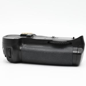 Nikon マルチパワーバッテリーパック MB-D10 交換レンズ