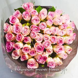 ピンクのバラの花束　バラ50本のブーケ