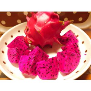 ドラゴンフルーツ (赤)　１キロ　徳之島産　