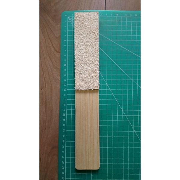 n0004 革砥 革厚め3mm 均一接着 革面150mm×45mm