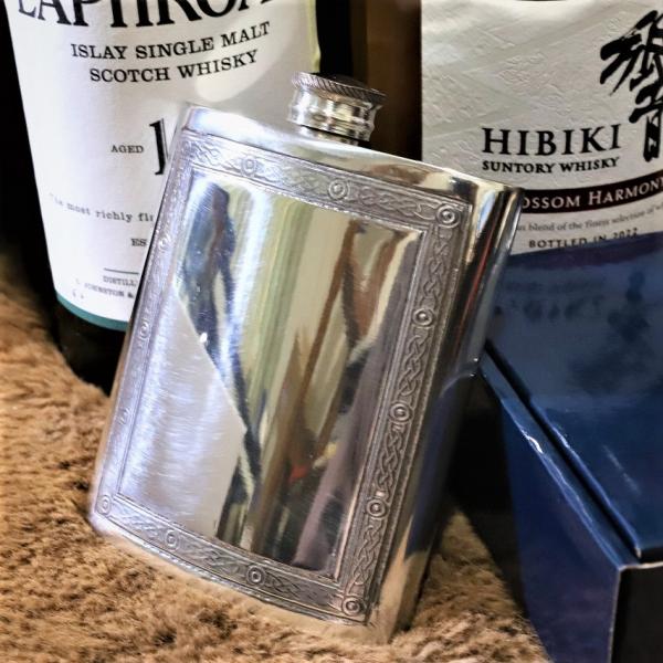 【英国製・高級・携帯ウイスキーボトル】ケルティックライン 6オンス PINDER BROTHERS ...