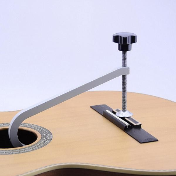 ギターブリッジクランプUシェイプクランプ摩耗耐性の簡単な設置ベースギターフィッティング用のギター修理...