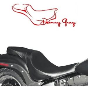Danny Gray WEEKDAY 2UP XL シート ソフテイル用　2000〜05年FXSTモ...