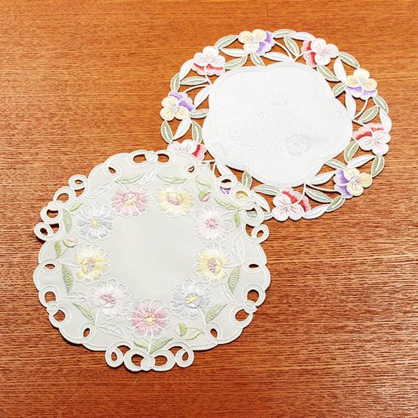 コード刺繍 ドイリー 約20cm