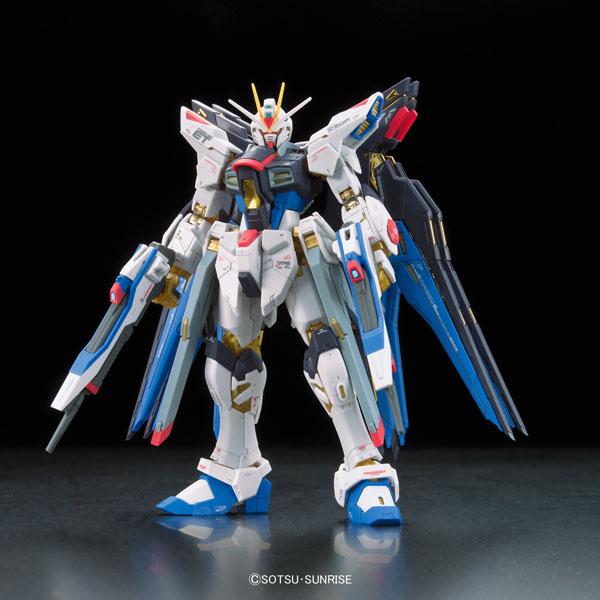 (箱破損特価新品)RG 1/144 ZGMF-X20A ストライクフリーダムガンダム プラモデル[BANDAI SPIRITS]《発売済・在庫品》