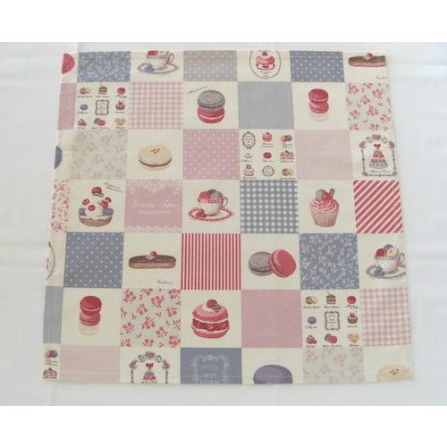 給食用ランチョンマット46×46【薄い紫のようなピンクのスウィーツ柄】綿素材女の子可愛い柄