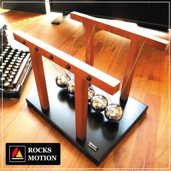 これぞ大人のインテリア　ニュートン　50mmの大型鉄球使用　クラス最大