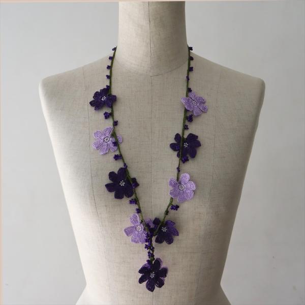 トルコのレース「オヤ」ネックレスかぎ針編みのトゥオヤ  パパテヤ パープル