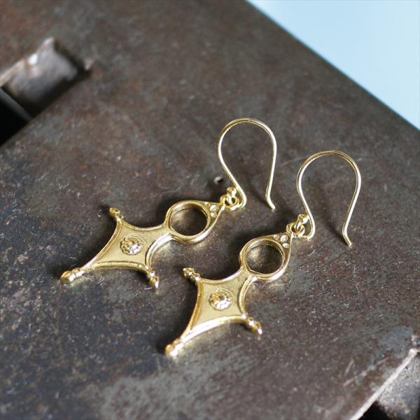 トゥアレグクロス ピアス ベドウィン ノマド ブルーメン 真鍮22KG　ゴールドカラー