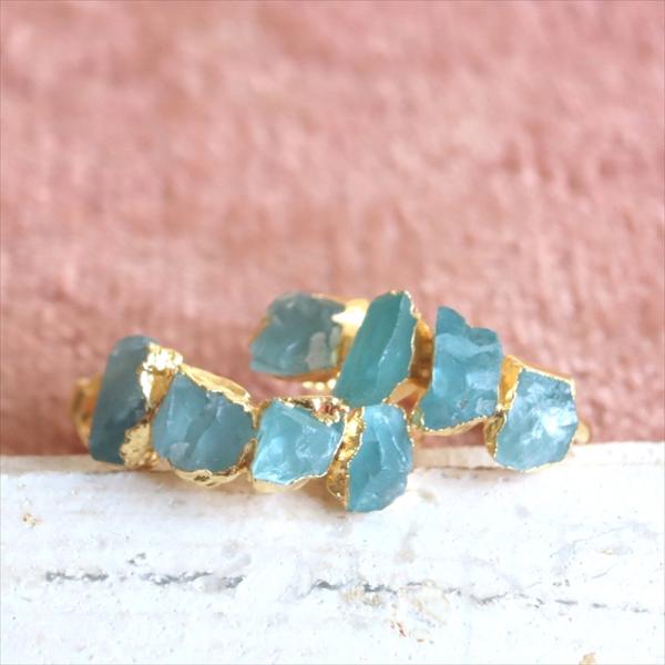 4粒のアパタイト シルバーピアス  ラフカット 天然石 フープピアス