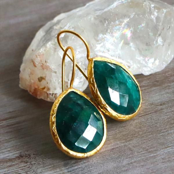 天然石ピアス エメラルド ドロップ/ペアシェイプ ひと粒 イスタンブール発トルコハンドメイドジュエリ...