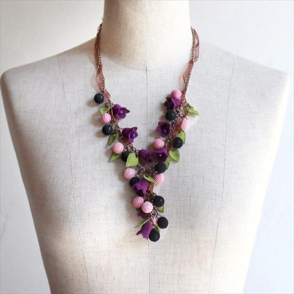 イーネ・オヤ　ネックレス 刺繍針で編むシルク糸のトルコ伝統レース ハンドメイド 花 すずらん