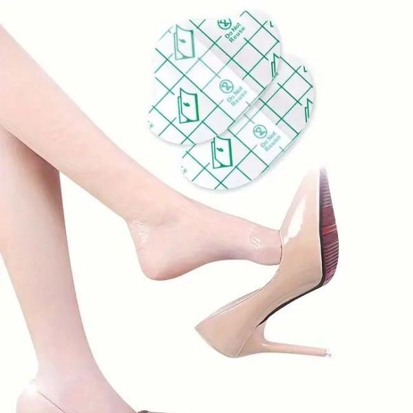 靴ズレの予防・保護に  かかと保護パッド 靴擦れ予防 クツズレ保護 山型 20枚入り TE21998...