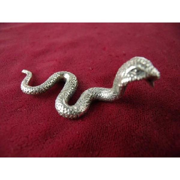 真鍮製の小さなヘビ（銀）