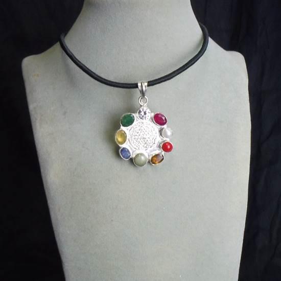 ペンダントトップ ナヴァラトゥナペンダント ヤントラ 開運アクセサリー インド占星術