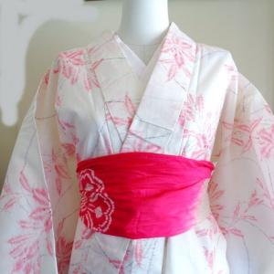 山口美術織物謹製 スワロフスキー使用 高級帯留め 梅の花丸文