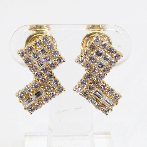 ◎中古美品◎１８金　ダイヤ　3.17ct　ピアス