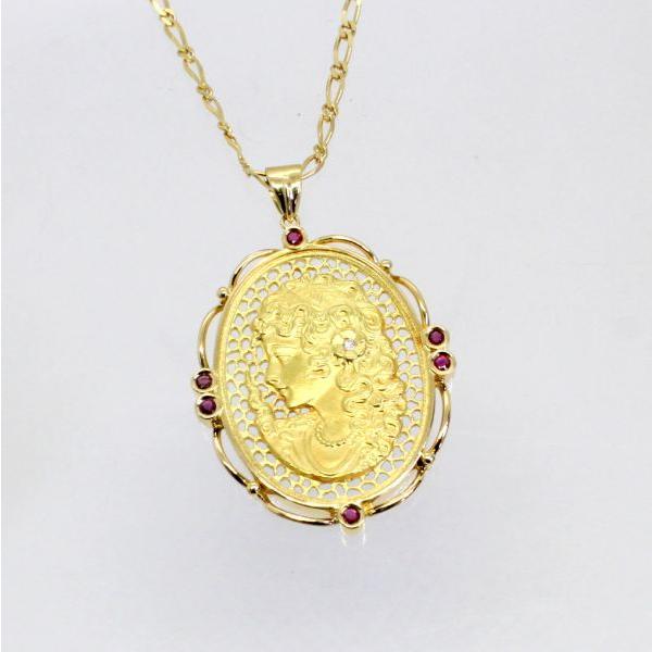 ◎中古美品◎１８金　ルビー　0.35ｃｔ　ダイヤ　カメオ調ペンダント付ネックレス