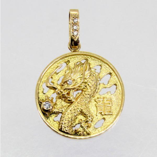 ◎中古美品◎１８金　ダイヤ　0.08ct　龍デザイン　ペンダント