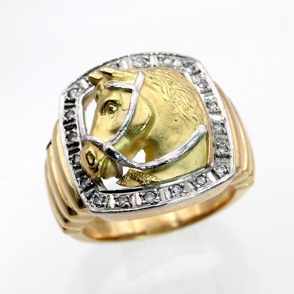 ◎中古美品◎１８金，プラチナ　ダイヤ　0.20ct　馬デザイン　メンズリング　17号